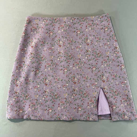 Princess Polly Dresses & Skirts - Princess Polly Purple‎ Floral Mini Skirt Size 2 Y2K Slit Cottagecore